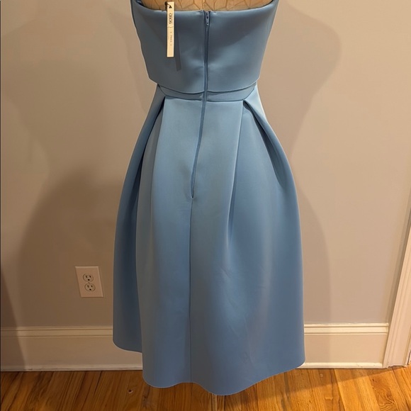 NWT Elegant Strapless Pale Blue ASOS Dress in Stretchy Scuba Fabric - Picture 2 of 4